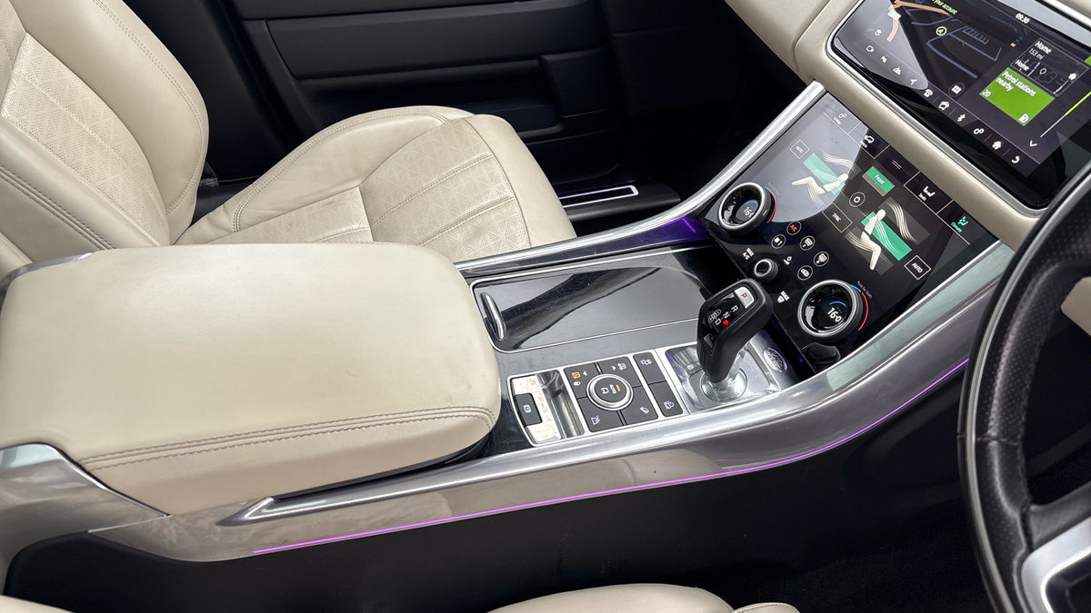 Land Rover Range Rover Sport Image 18