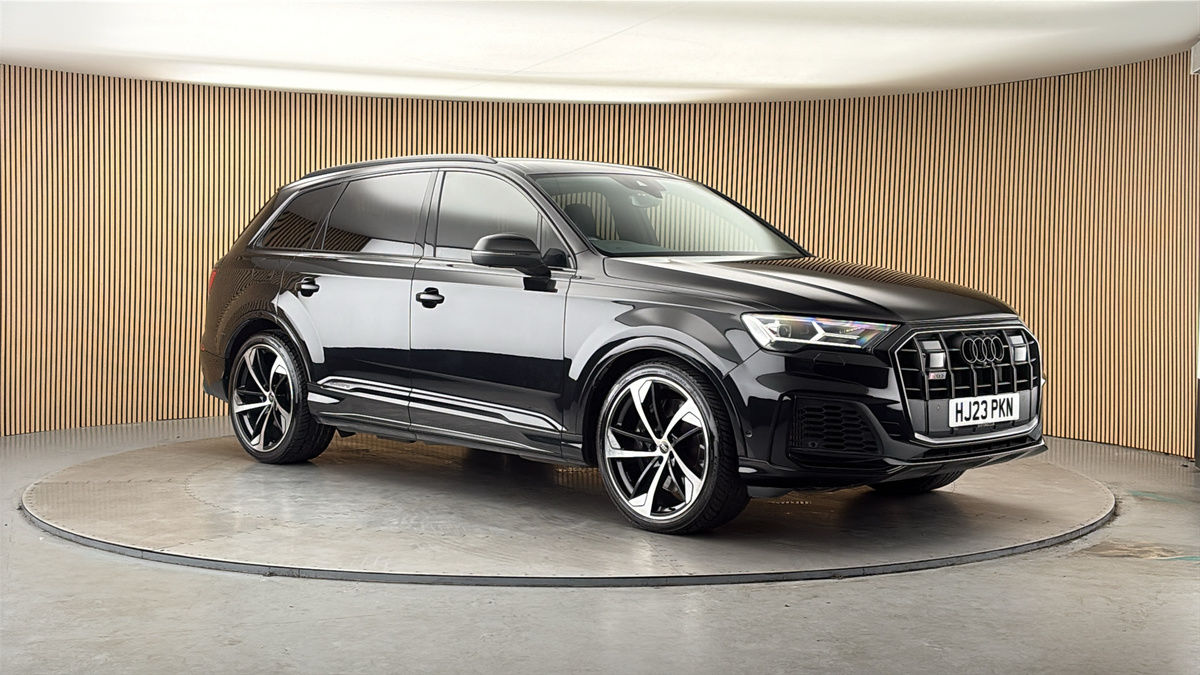 More views of Audi SQ7