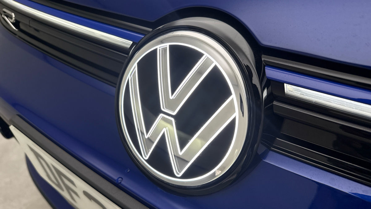 Volkswagen Golf Image 24