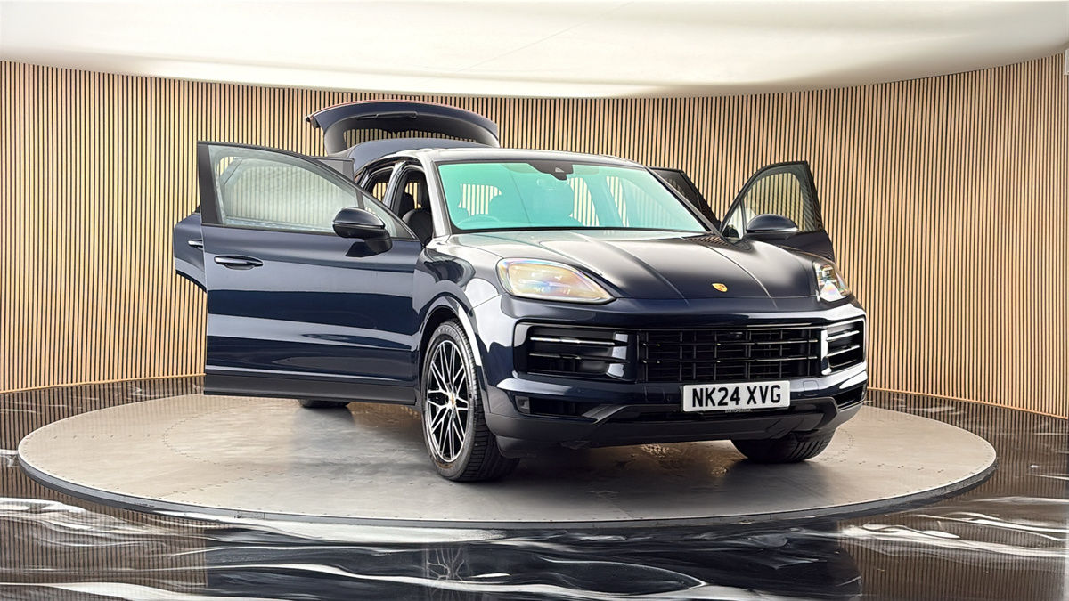 More views of Porsche Cayenne