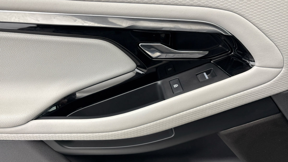 Land Rover Range Rover Evoque Image 19