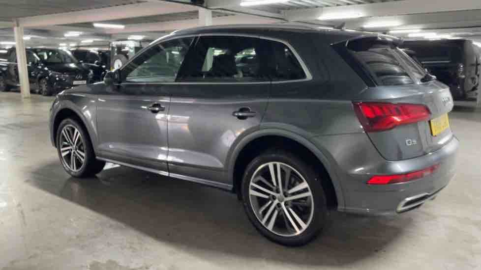 More views of Audi Q5