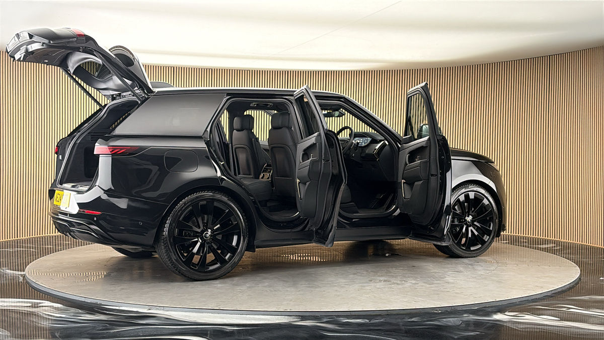 More views of Land Rover Range Rover Sport