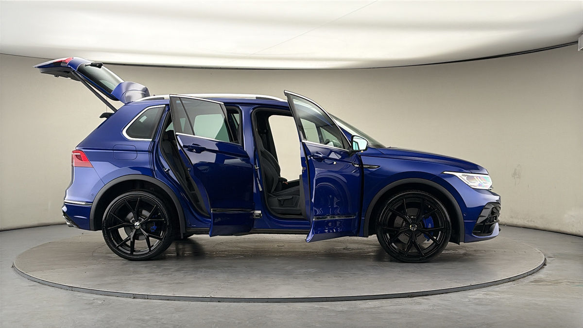 More views of Volkswagen Tiguan