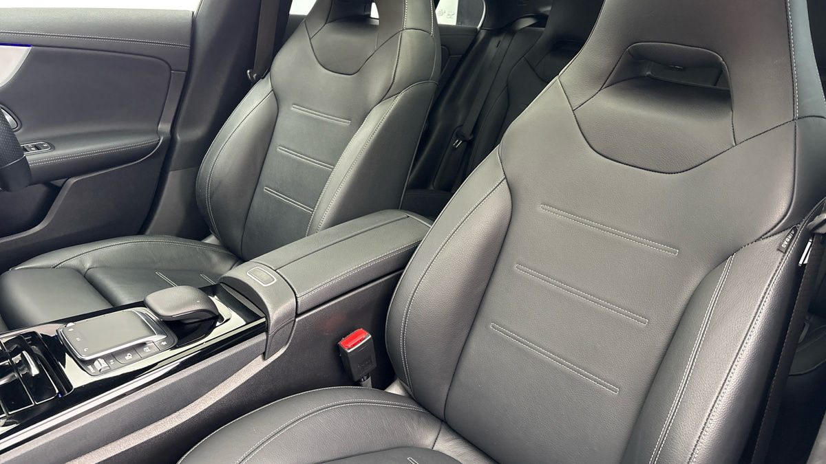 Mercedes-Benz CLA Image 7