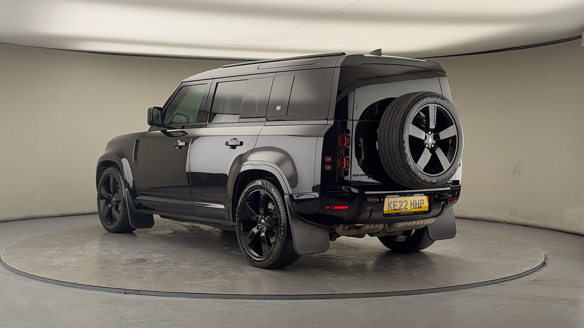 Land Rover Defender 110 Image 2