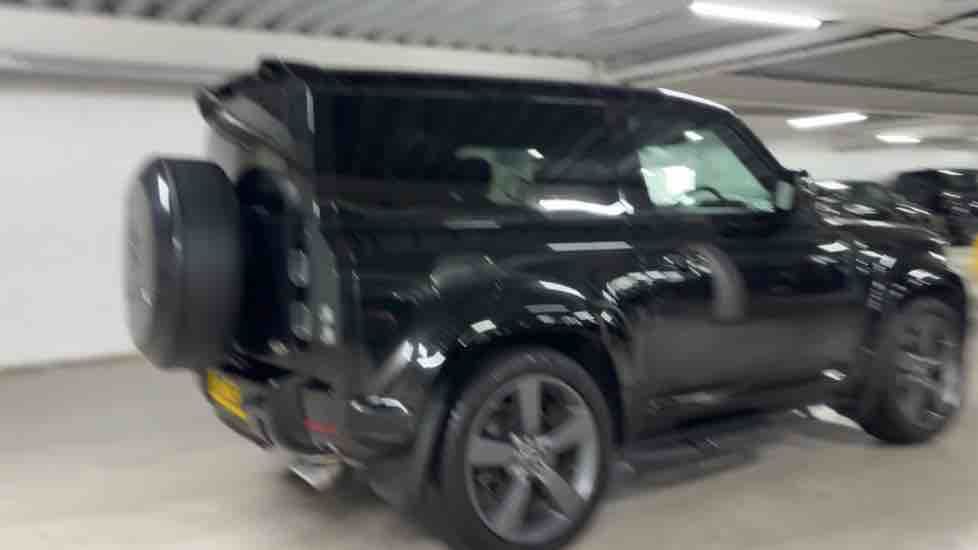 More views of Land Rover Defender 90