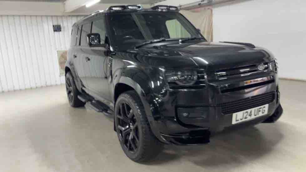 More views of Land Rover Defender 110