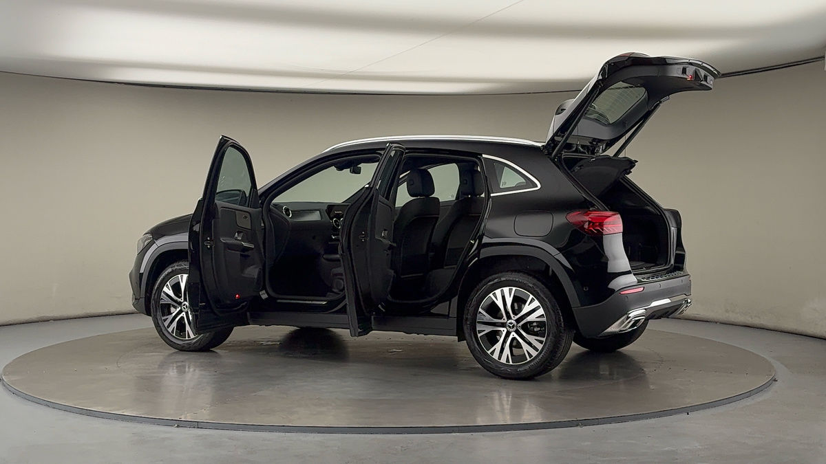 More views of Mercedes-Benz GLA