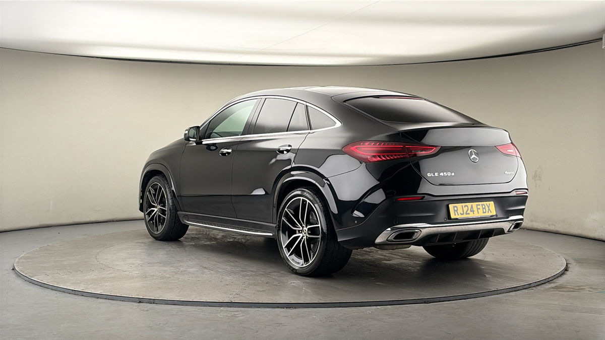 Mercedes-Benz GLE Image 2