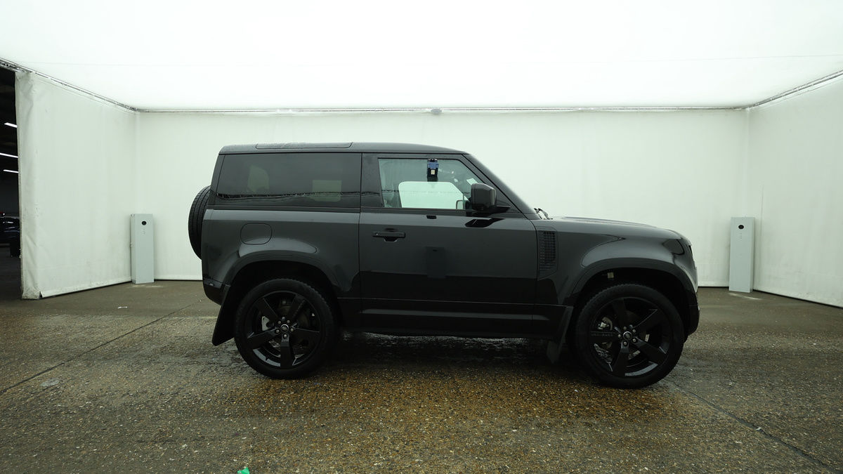 Land Rover Defender 90 Urban Image 10