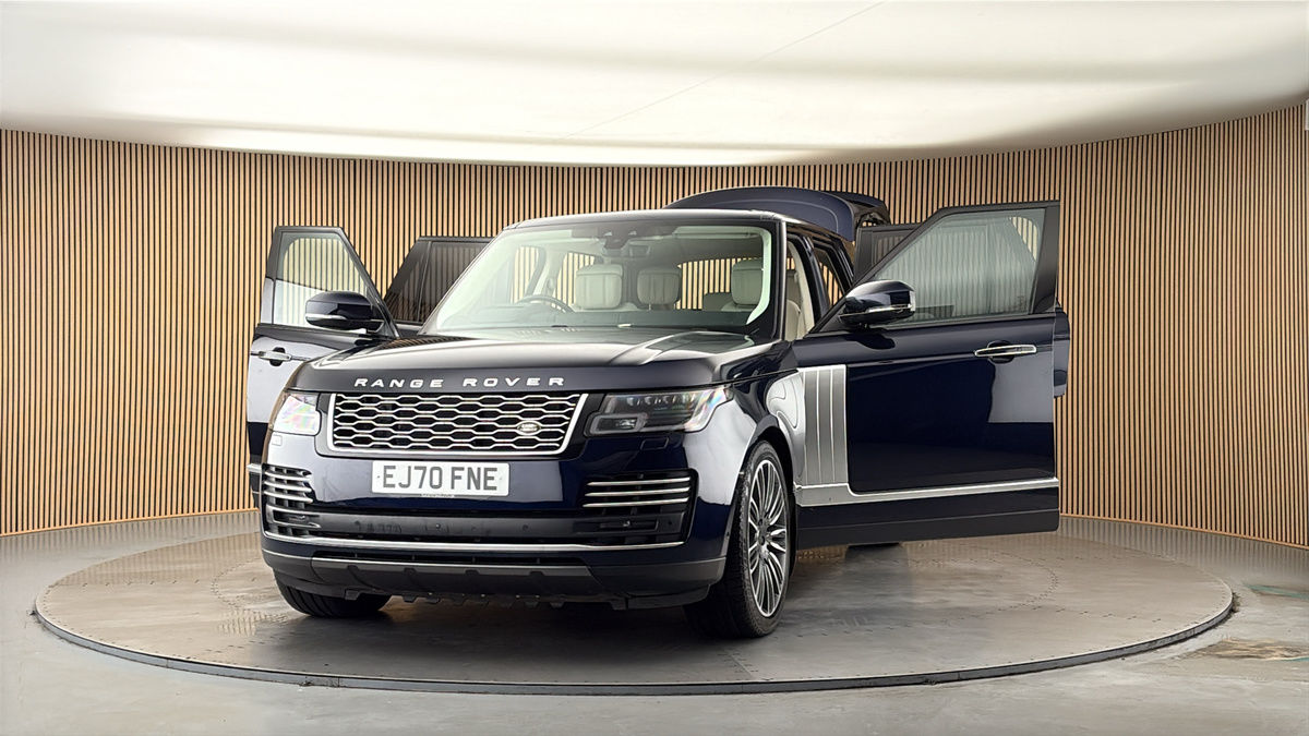 More views of Land Rover Range Rover