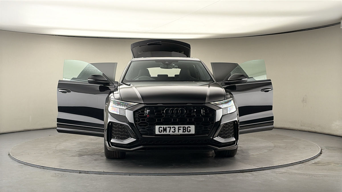 More views of Audi RSQ8