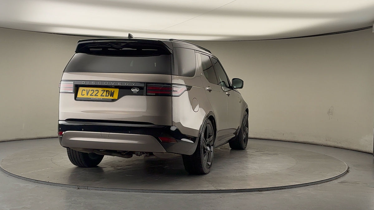 More views of Land Rover Discovery