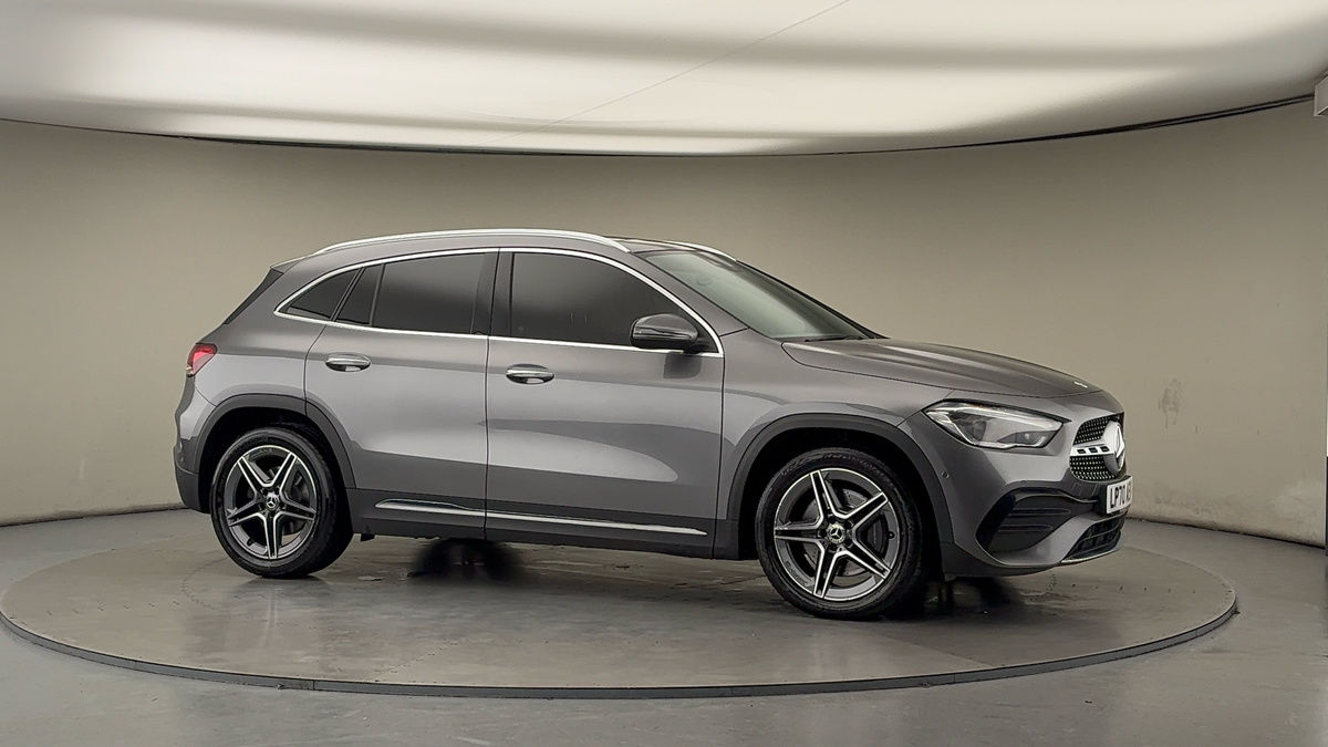 More views of Mercedes-Benz GLA