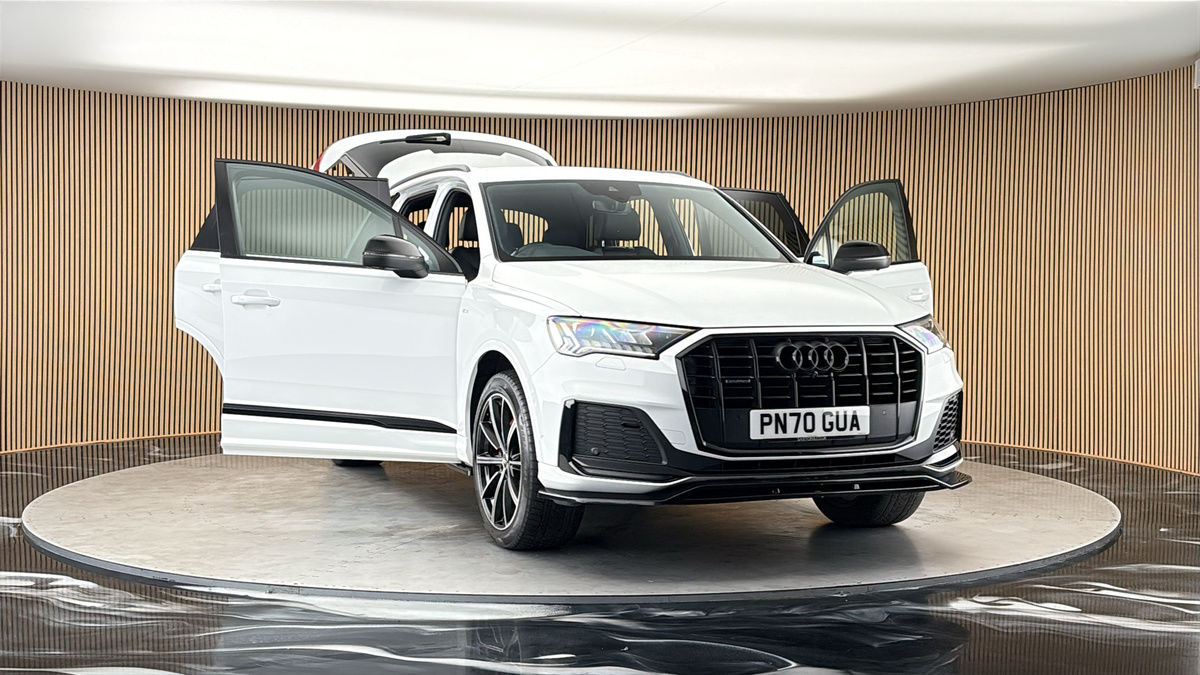 More views of Audi Q7