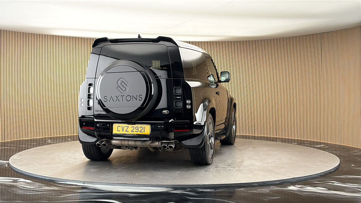 More views of Land Rover Defender 90