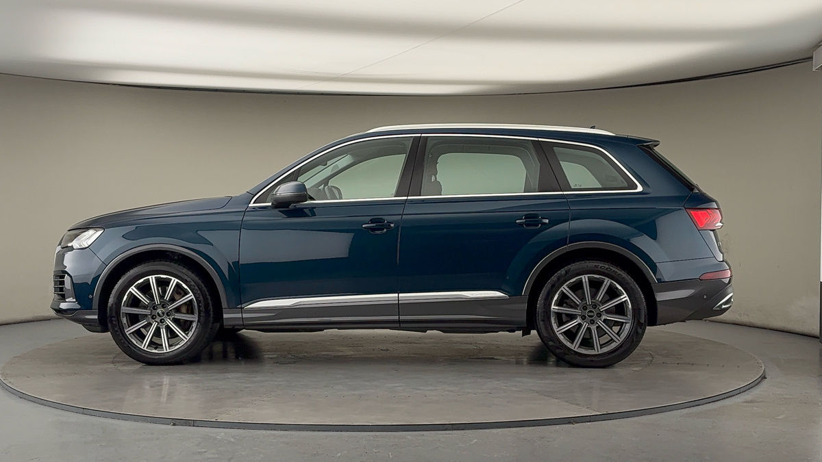 Audi Q7 Image 15