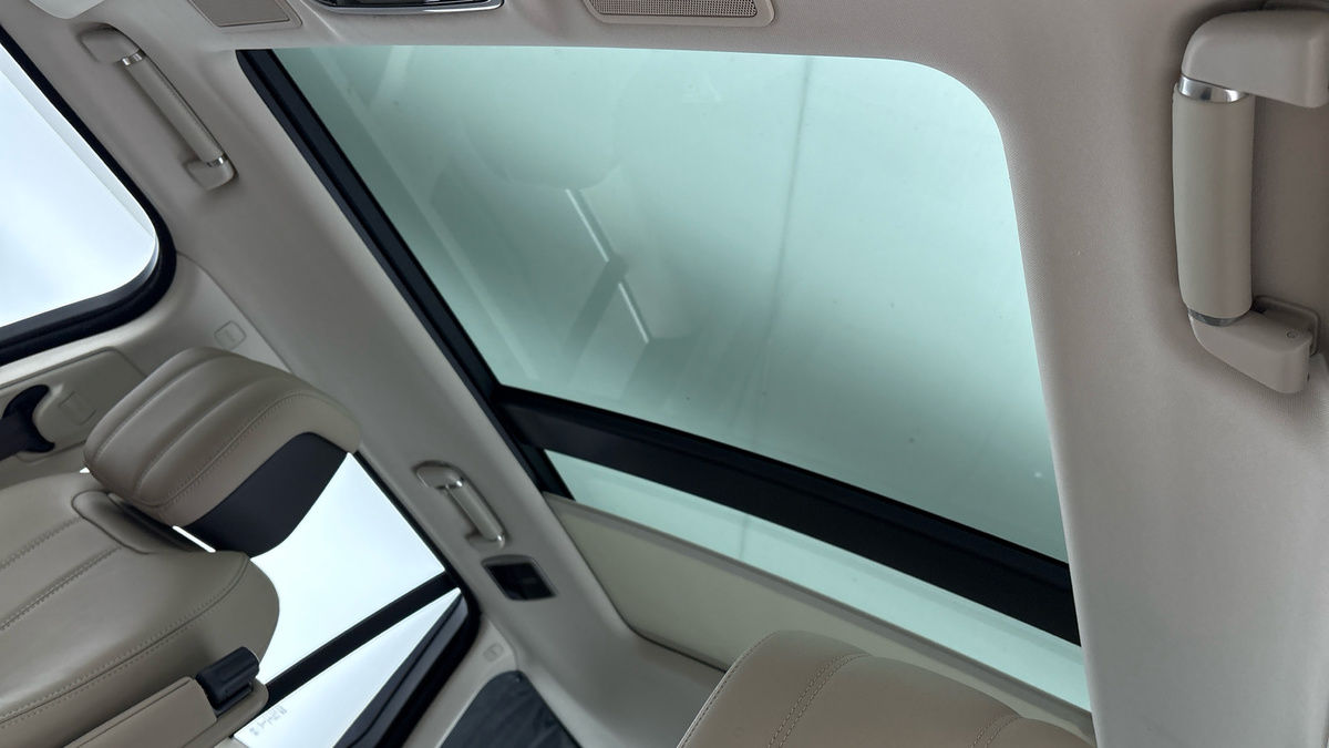 Land Rover Range Rover Image 6
