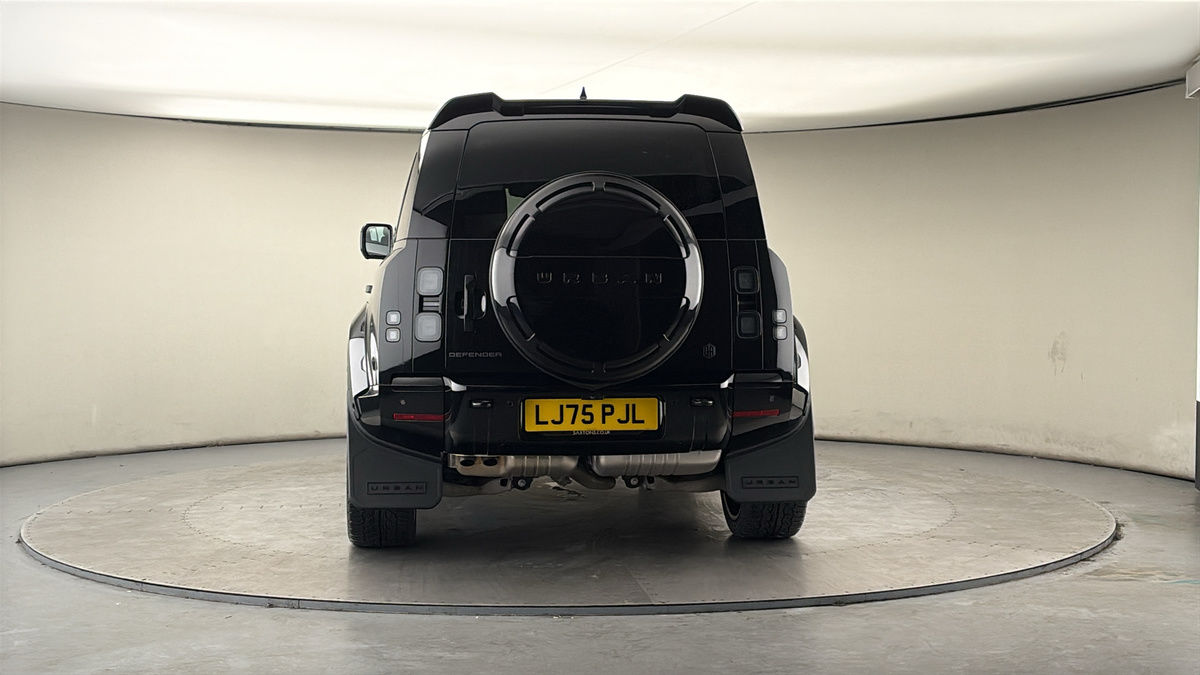 More views of Land Rover Defender 110