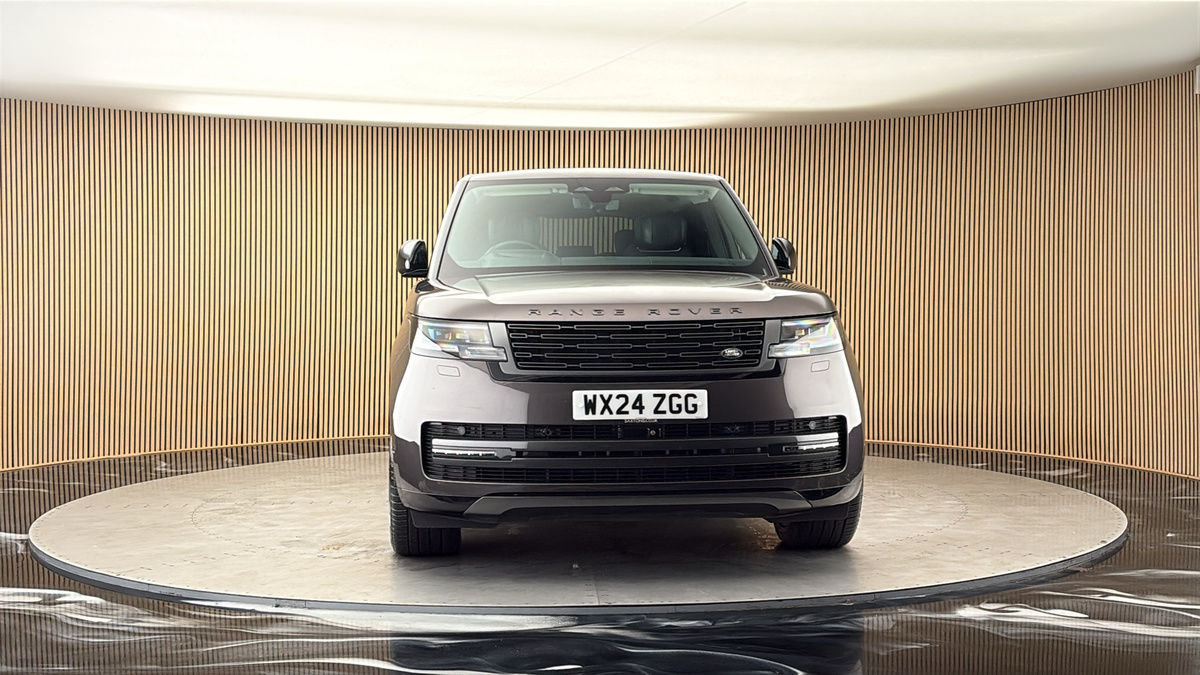 More views of Land Rover Range Rover