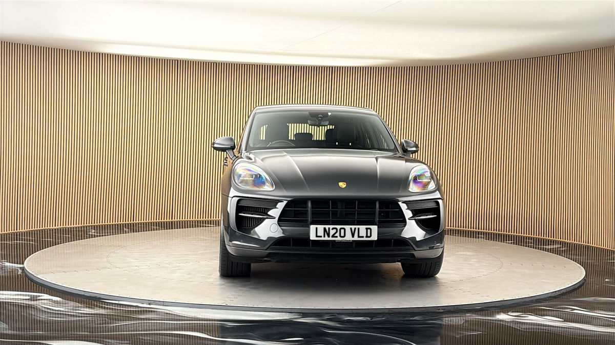 More views of Porsche Macan