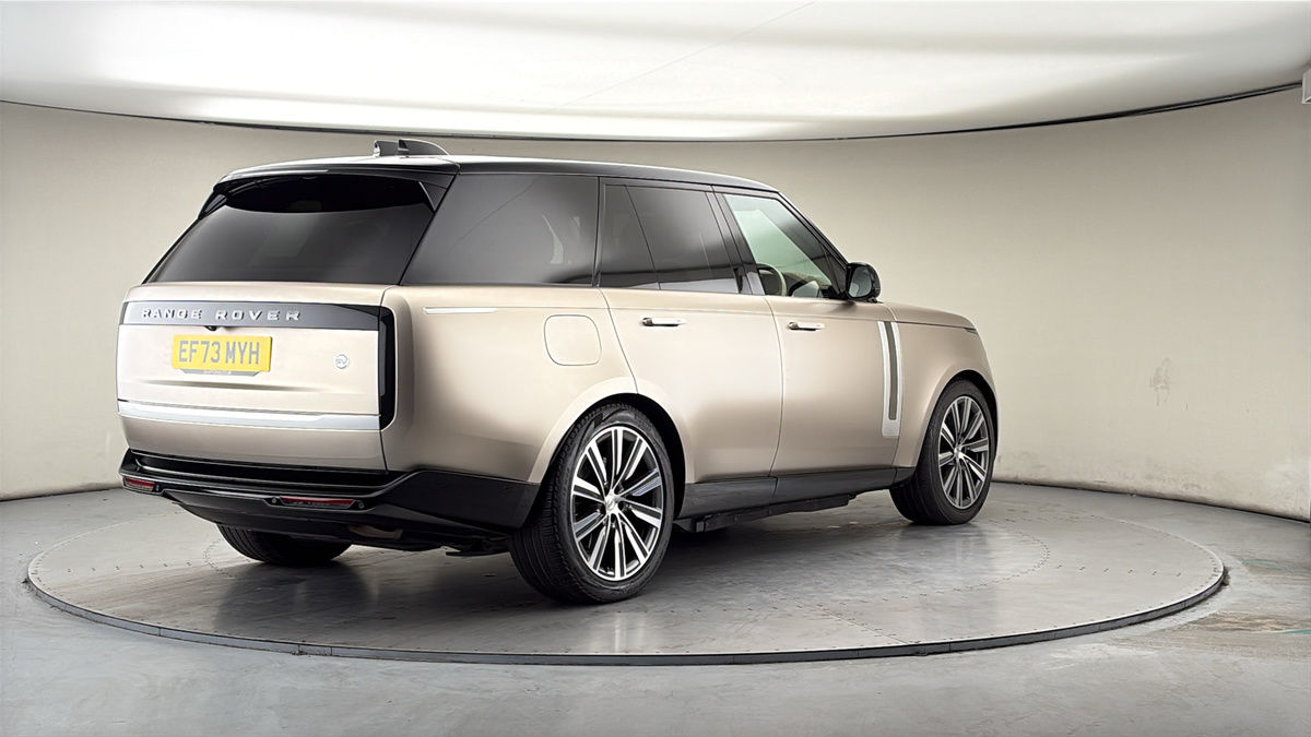 More views of Land Rover Range Rover