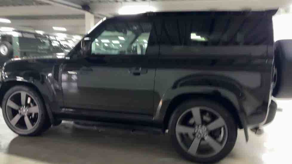 More views of Land Rover Defender 90