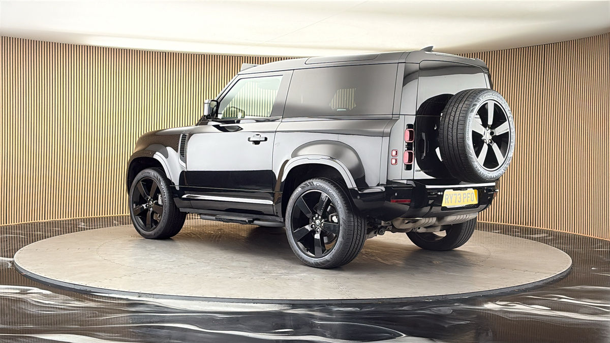 More views of Land Rover Defender 90