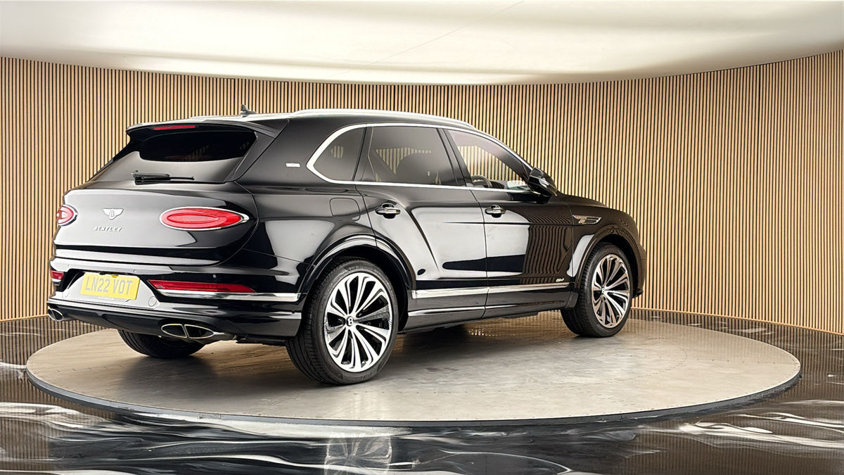 Bentley Bentayga Image 21
