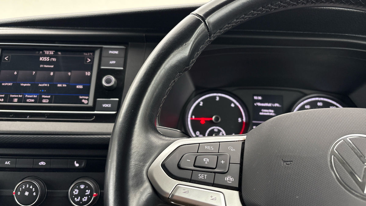 Volkswagen Transporter Image 13