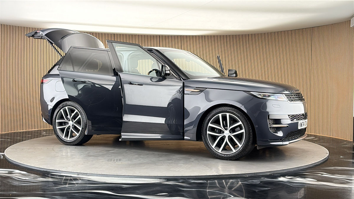 More views of Land Rover Range Rover Sport