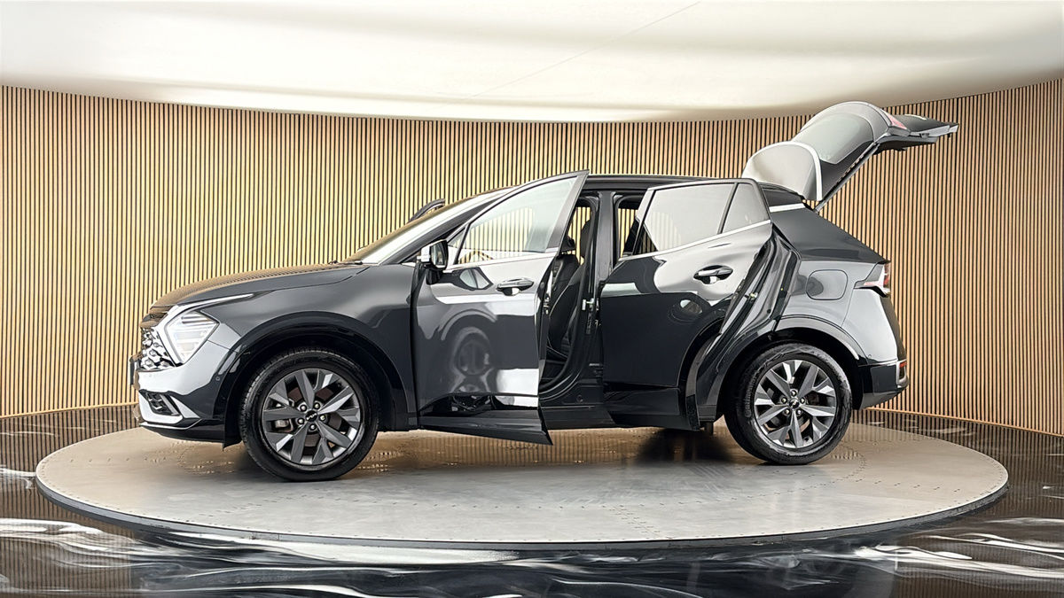 More views of Kia Sportage