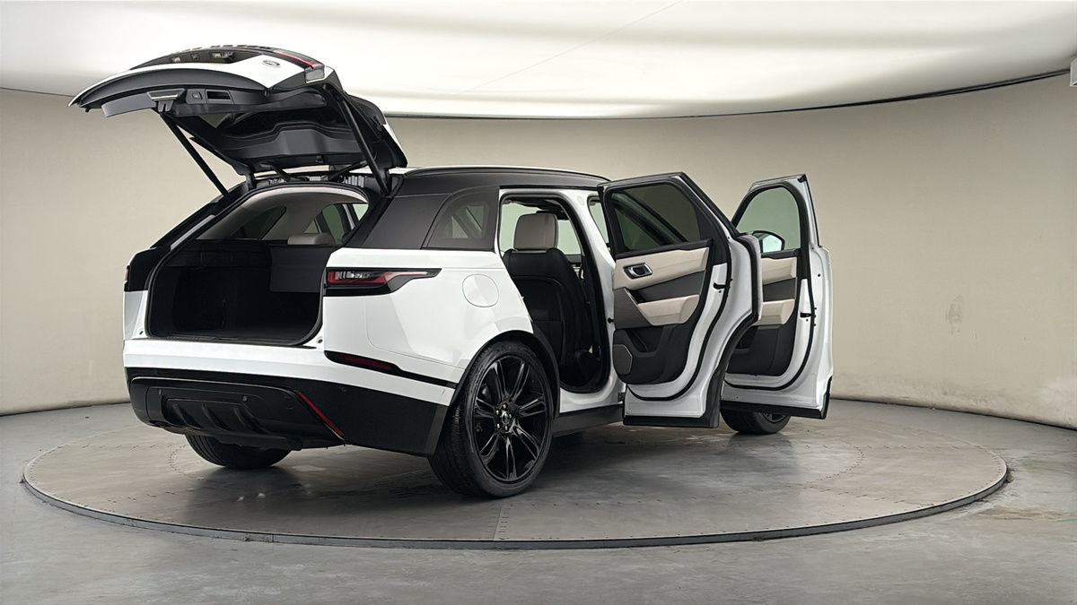 More views of Land Rover Range Rover Velar