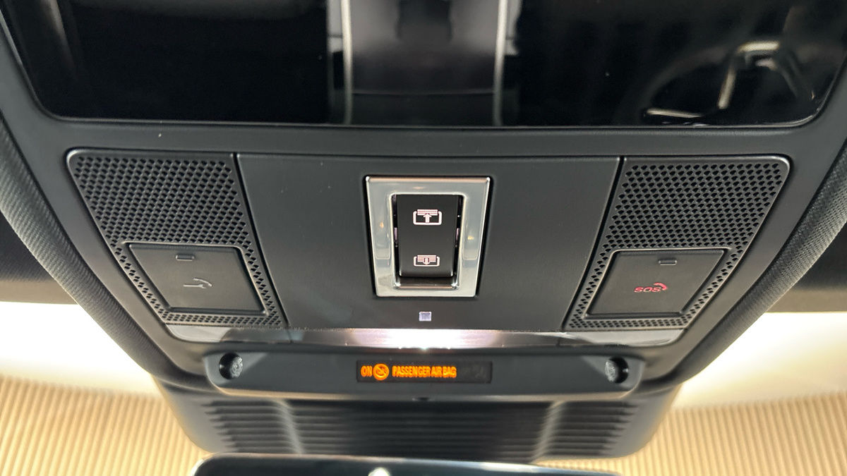 Land Rover Range Rover Evoque Image 28