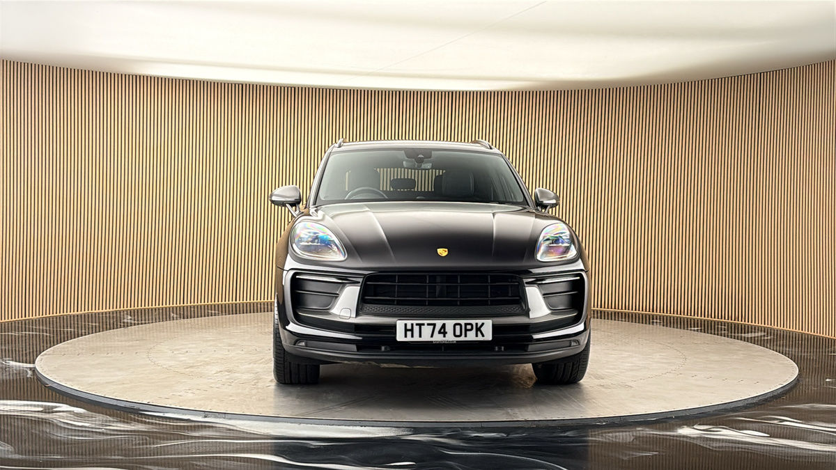 More views of Porsche Macan