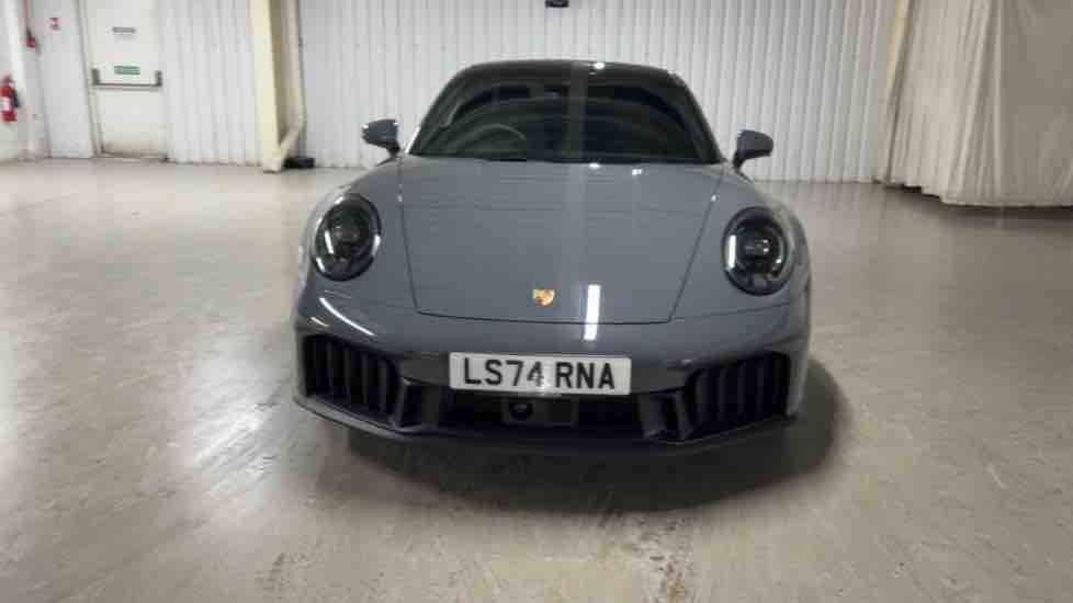 More views of Porsche 911