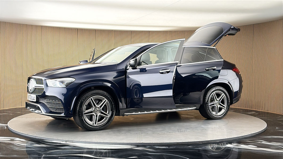More views of Mercedes-Benz GLE