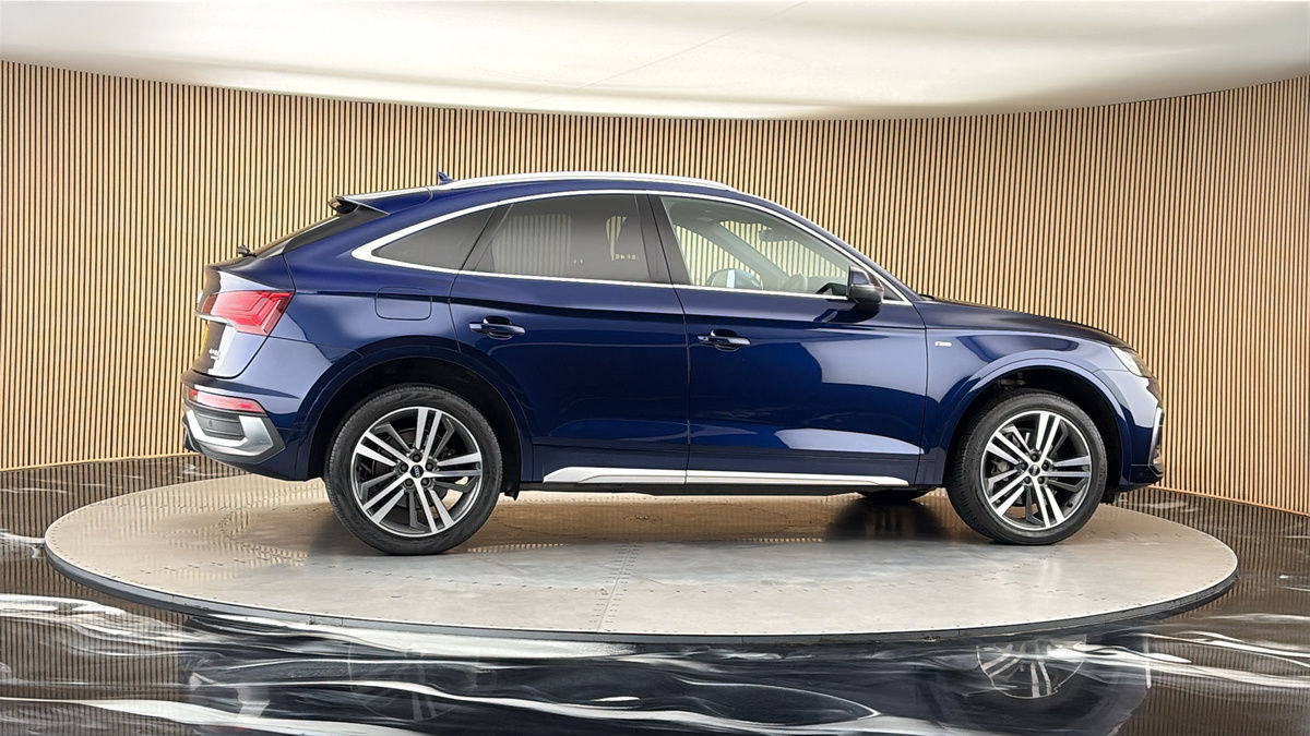More views of Audi Q5