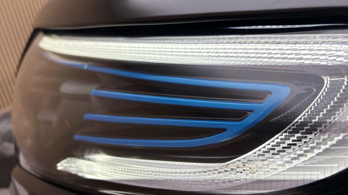 Mercedes-Benz EQC Image 33