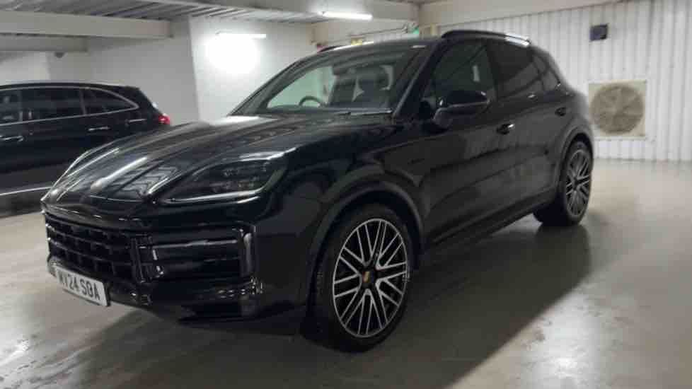 More views of Porsche Cayenne