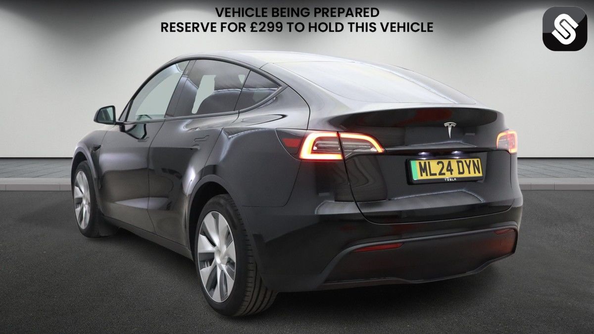 Tesla Model Y Image 3