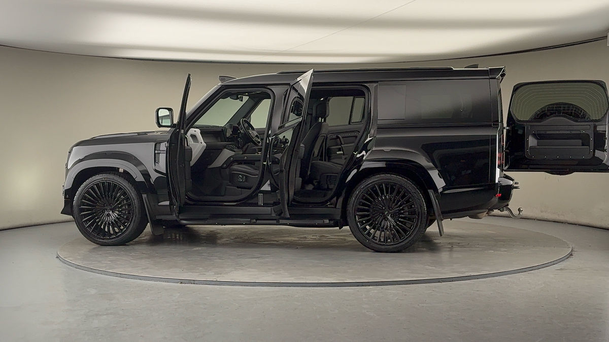 More views of Land Rover Defender 130