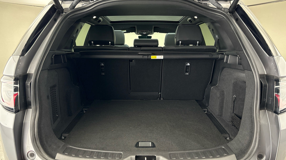 Land Rover Discovery Sport Image 11