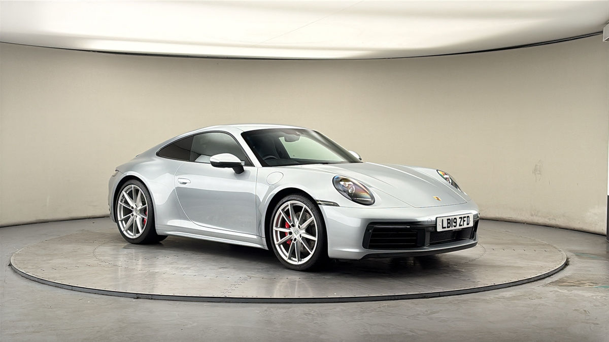 More views of Porsche 911