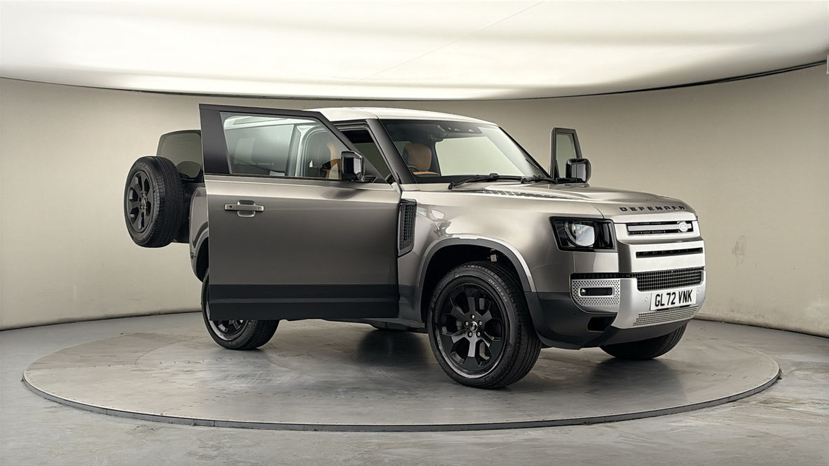 More views of Land Rover Defender 90