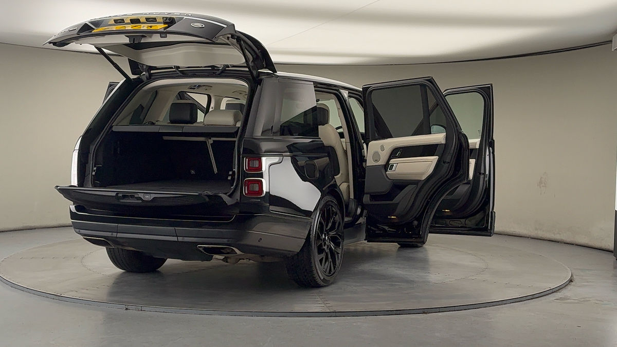 More views of Land Rover Range Rover