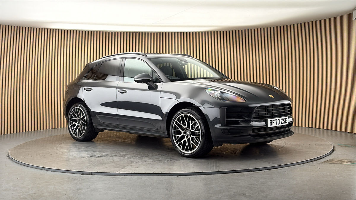 More views of Porsche Macan