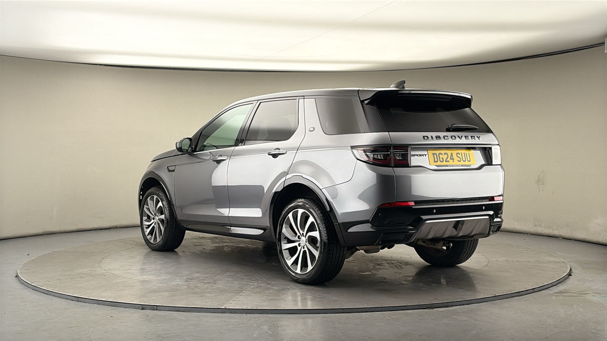 Land Rover Discovery Sport Image 2