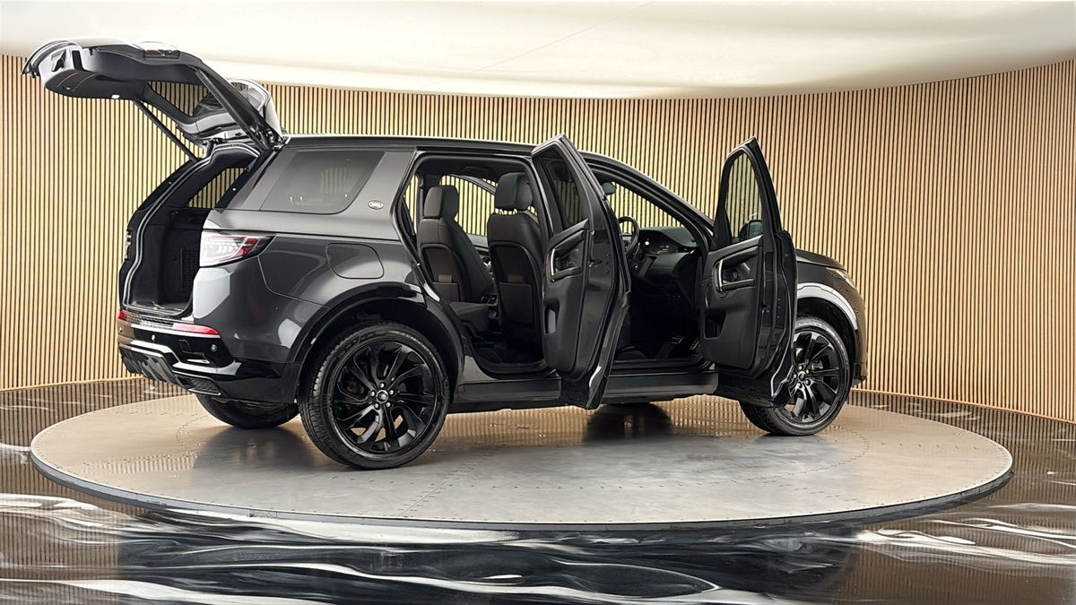 More views of Land Rover Discovery Sport